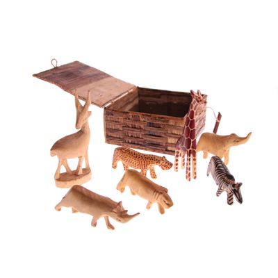 Fair Trade Wooden Animals in a Banana Fibre Box » £12.99 - Fair Trade Boxes & Bowls